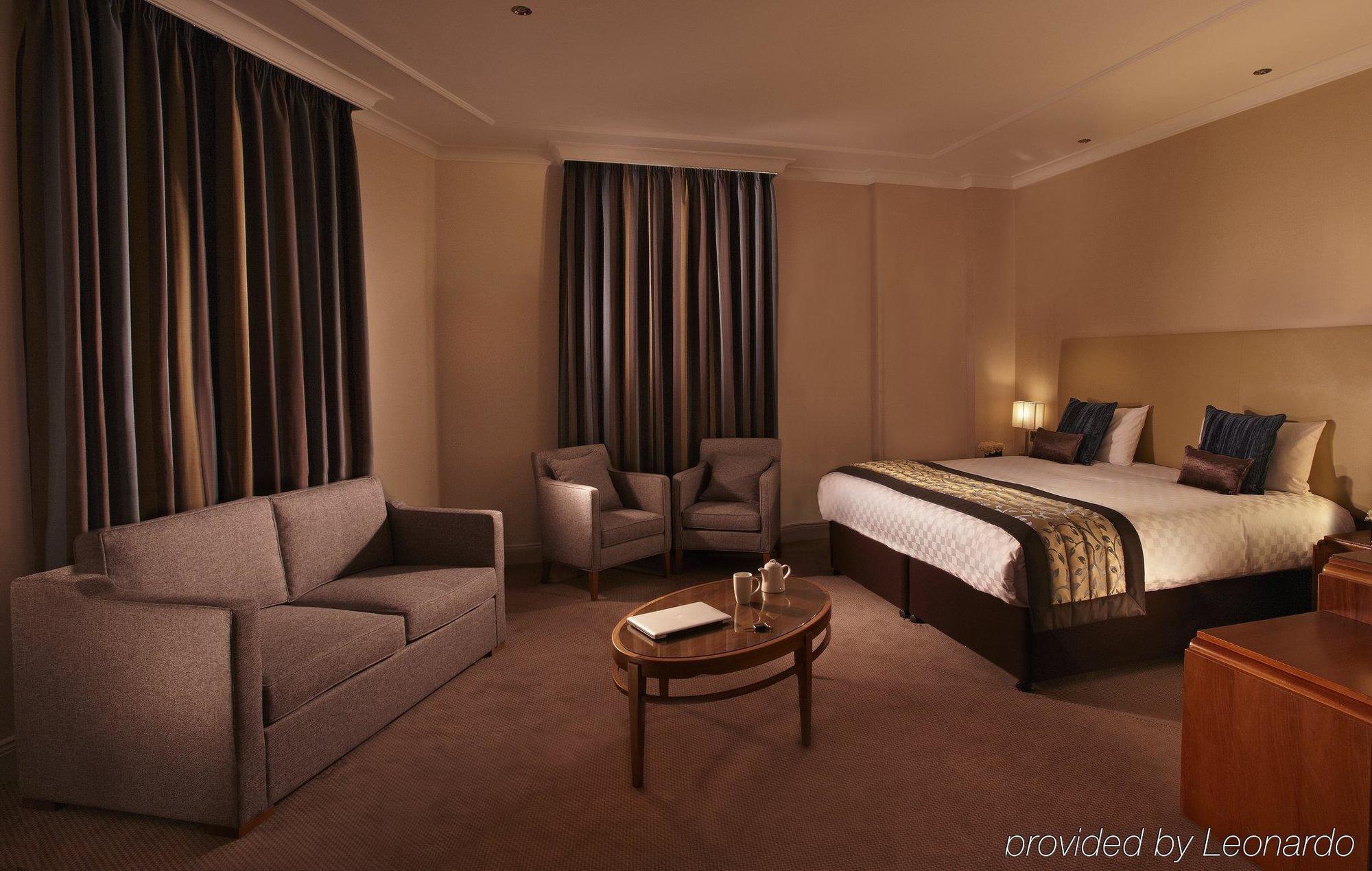 Thistle Euston London Room photo