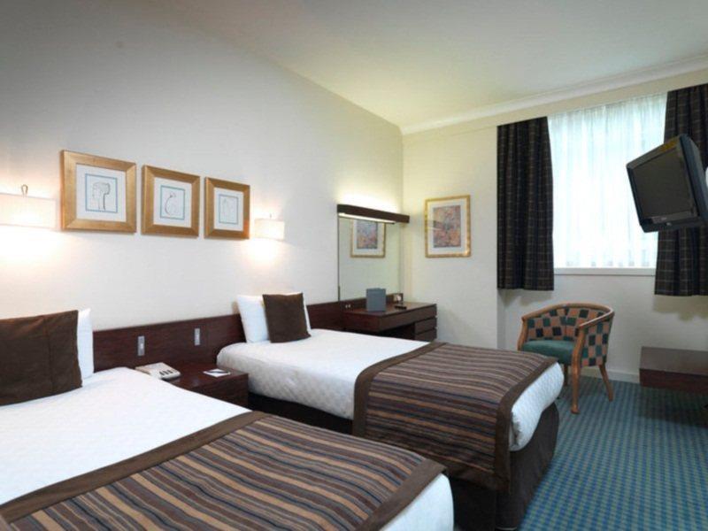 Thistle Euston London Room photo
